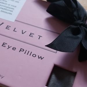 Premium Velvet Eye Pillow